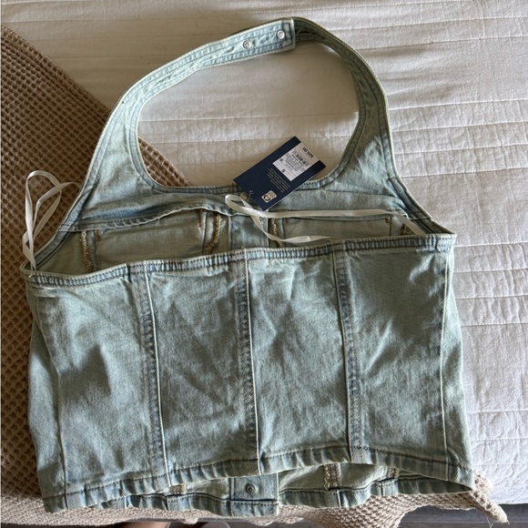 Target Universal Thread  Top - Picture 2 of 3